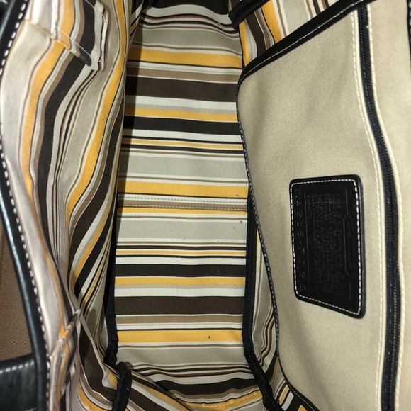 black and cream canvas heals /// size 8